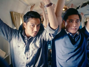 Thái Hòa cùng dàn sao ‘Mưa đỏ’, ‘Tử chiến trên không’ đổ bộ lồng tiếng siêu phẩm xứ Đài ‘96 Phút sinh tử’