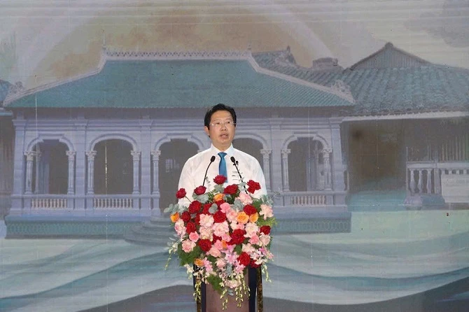 +ảnh 3: Phó Chủ tịch UBND tỉnh Đồng Tháp Huỳnh Minh Tuấn phát biểu khai mạc sự kiện. +ảnh 3: Phó Chủ tịch UBND tỉnh Đồng Tháp Huỳnh Minh Tuấn phát biểu khai mạc sự kiện.