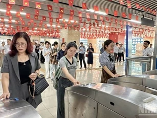 Chính thức áp dụng định danh sinh trắc và thanh toán không tiền mặt trên tàu điện Cát Linh - Hà Đông