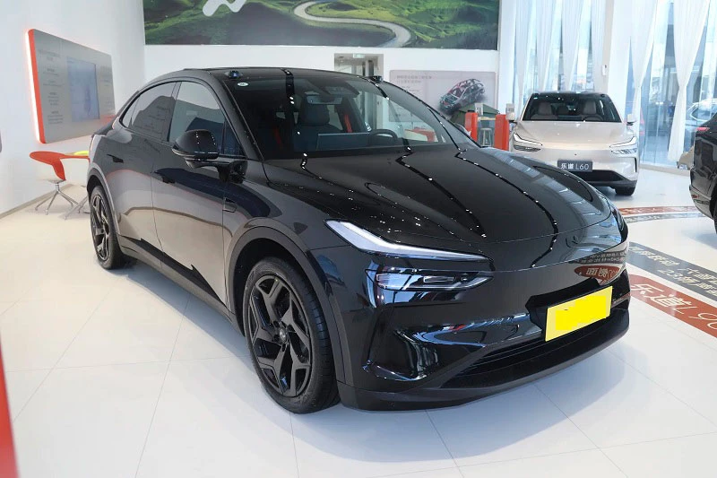 Onvo L60 Black Knight Edition. 