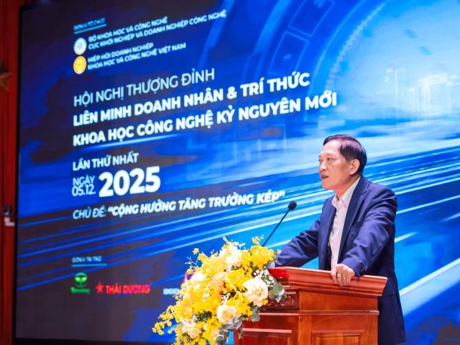 Nguyên Thứ trưởng Bộ Khoa học và Công nghệ Trần Văn Tùng. Nguyên Thứ trưởng Bộ Khoa học và Công nghệ Trần Văn Tùng.