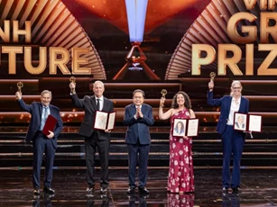 VinFuture 2025 vinh danh công trình nghiên cứu về vaccine HPV