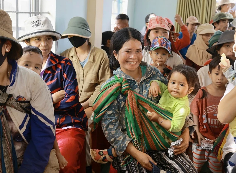 Niềm vui người dân làng Kret Krot. Niềm vui người dân làng Kret Krot.