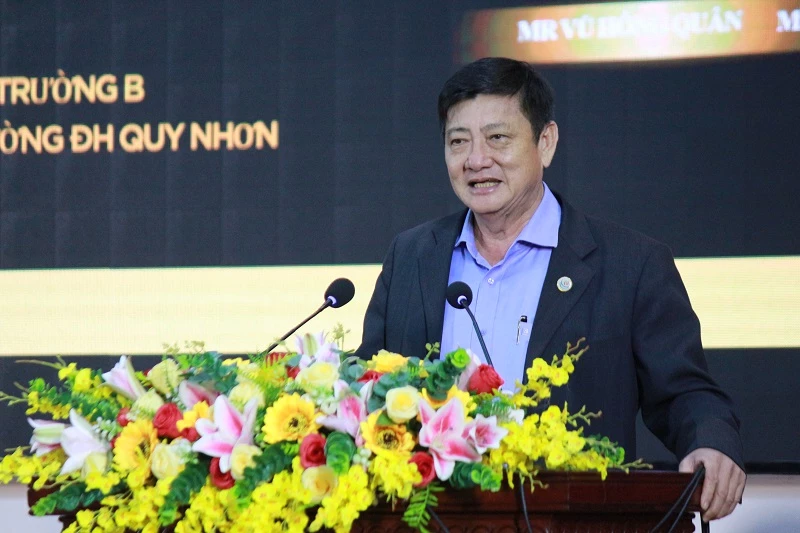 PGS.TS Đỗ Ngọc Mỹ - Chủ tịch Hội đồng Khoa học và Đào tạo Trường Đại học Quy Nhơn, phát biểu khai mạc.