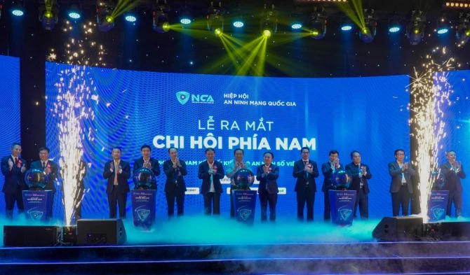 Các đại biểu và khách mời tham dự làm lễ ra mắt Chi hội phía Nam của Hiệp hội an ninh mạng Quốc gia (NCA).