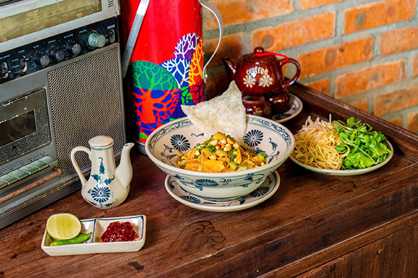 M&#xEC; Qu&#x1EA3;ng v&#xE0; cao l&#x1EA7;u v&#xE0;o Top 100 m&#xF3;n &#x103;n s&#x1EE3;i ngon nh&#x1EA5;t th&#x1EBF; gi&#x1EDB;i