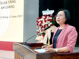 Việt Nam - Campuchia gỡ ‘điểm nghẽn’ logistics và chuỗi cung ứng vùng biên