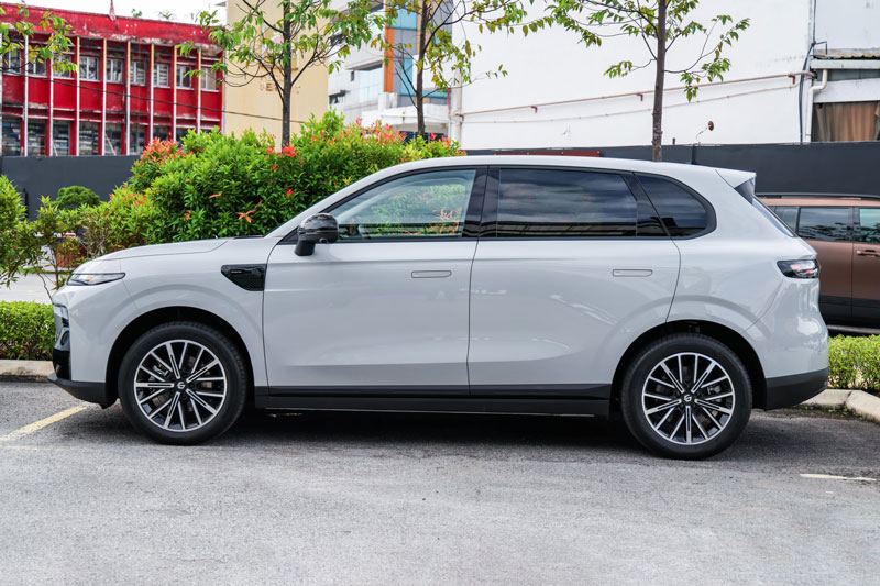 SUV h&#x1EA1;ng C c&#xF4;ng su&#x1EA5;t 215 m&#xE3; l&#x1EF1;c, thi&#x1EBF;t k&#x1EBF; &#x111;&#x1EB9;p, gi&#xE1; g&#x1EA7;n 640 tri&#x1EC7;u &#x111;&#x1ED3;ng