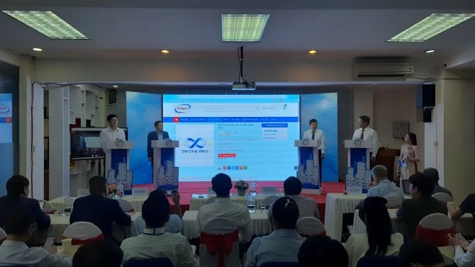 Ra mắt giao diện mới của cổng Techport. Ra mắt giao diện mới của cổng Techport.