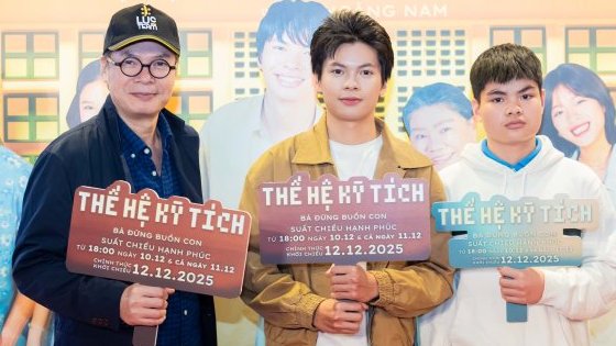 Cha con NS&#x1AF;T Tr&#x1EA7;n L&#x1EF1;c - Tr&#x1EA7;n T&#xFA; c&#xF9;ng nhau ra m&#x1EAF;t phim &#x2018;Th&#x1EBF; h&#x1EC7; k&#x1EF3; t&#xED;ch&#x2019;