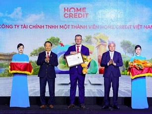 Home Credit lọt top 10 doanh nghiệp bền vững tiêu biểu