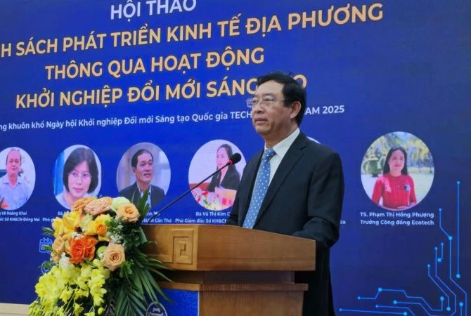 Ông Phạm Hồng Quất - Cục trưởng Cục Khởi nghiệp và Doanh nghiệp công nghệ (Bộ KH&CN) phát biểu.