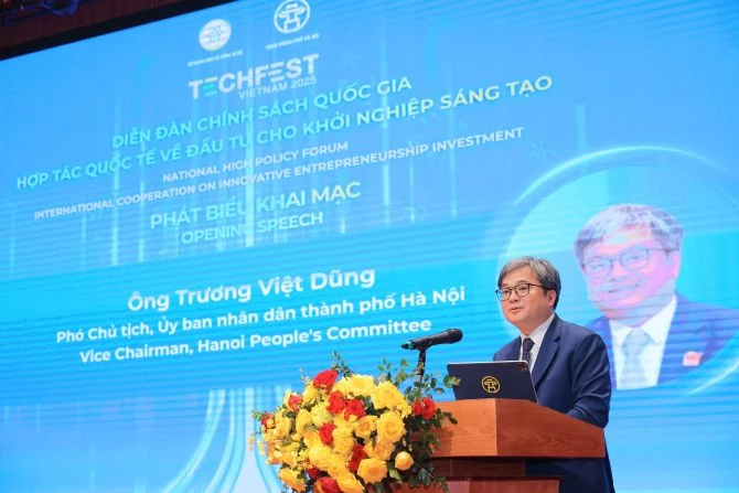 Ông Trương Việt Dũng - Phó Chủ tịch Ủy ban nhân dân TP Hà Nội. Ông Trương Việt Dũng - Phó Chủ tịch Ủy ban nhân dân TP Hà Nội.