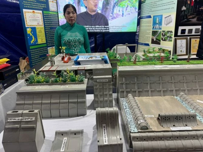 BUSADCO mang tới triển lãm các sản phẩm kết cấu bê tông cốt phi kim, được ứng dụng rộng rãi trong nhiều công trình trên khắp đất nước. BUSADCO mang tới triển lãm các sản phẩm kết cấu bê tông cốt phi kim, được ứng dụng rộng rãi trong nhiều công trình trên khắp đất nước.