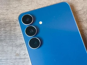 Samsung Galaxy S25 FE 5G giảm giá mạnh tại Việt Nam