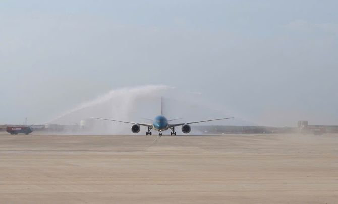 Sân bay Long Thành đón tàu bay thương mại đầu tiên