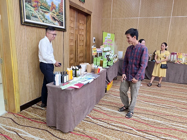 Trưng bày các giải pháp xanh trong hoạt động du lịch.