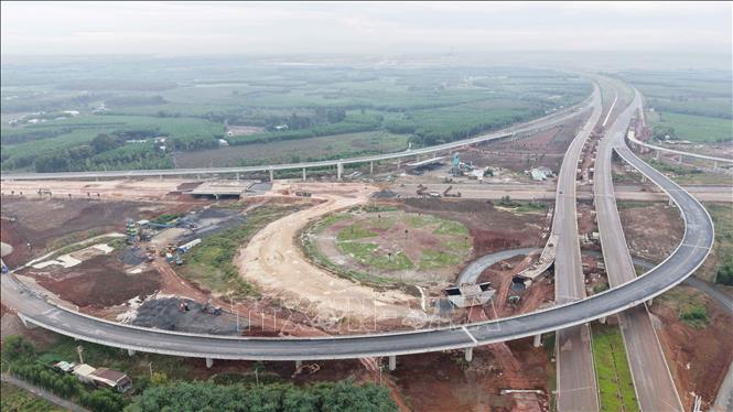 Đột phá hạ tầng - Bài 2: Mắt xích vàng cho cực tăng trưởng mới