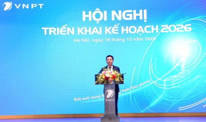 Bộ trưởng Bộ Khoa học và Công nghệ Nguyễn Mạnh Hùng.