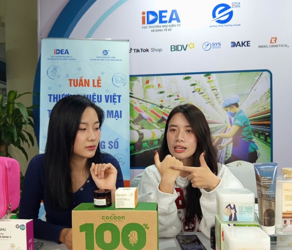 Hợp lực đưa hàng Việt vươn xa 