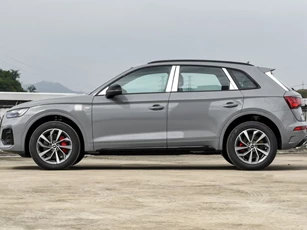 Audi Q5L 2026 chốt giá gần 1,2 tỷ đồng