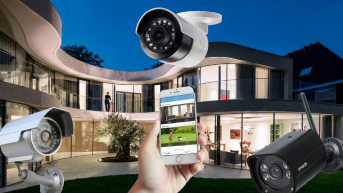 Camera giám sát gia đình bị tấn công, nhiều clip nhạy cảm bị rao bán