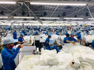 Xuất khẩu dệt may cán mốc 46 tỷ USD trong năm 2025