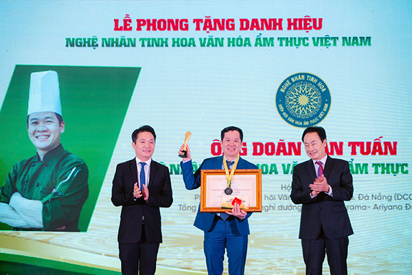 Hai đầu bếp Đà Nẵng được vinh danh ‘Nghệ nhân Văn hoá ẩm thực Việt Nam’