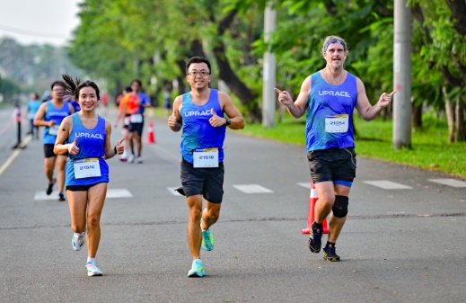 Hơn 900.000 người chạy gây quỹ ủng hộ cộng đồng