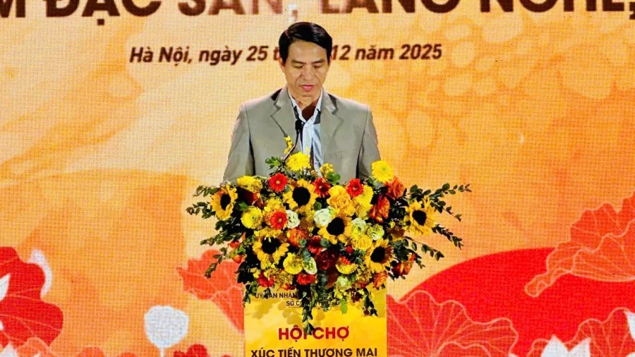 Ông Vương Đình Thanh phát biểu.