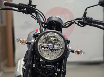 Xe côn tay Yamaha 125cc, giá hơn 77 triệu đồng