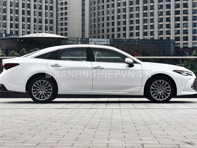 ‘Đàn anh’ của Toyota Camry, giá hơn 670 triệu đồng