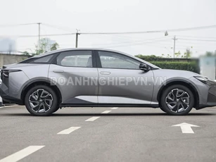 Xe sedan hạng C của Toyota công suất 241 mã lực, giá hơn 400 triệu đồng