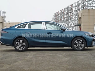 Xe sedan hạng C động cơ tăng áp, giá gần 260 triệu đồng, dân tình mê mệt