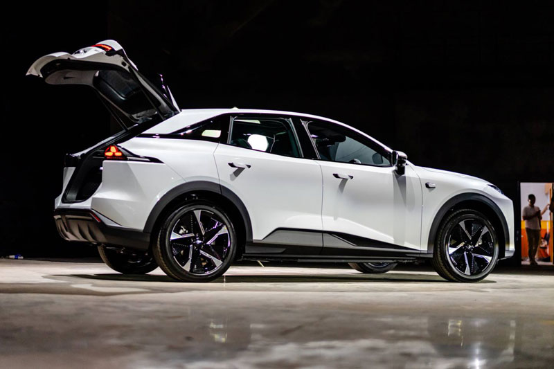 SUV đẹp mê ly, công suất 258 mã lực, giá 750 triệu đồng, cạnh tranh với Honda CR-V