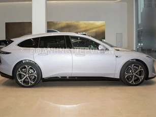 Xe hơi công suất công suất 489 mã lực, nội thất tiện nghi, giá hơn 780 triệu đồng