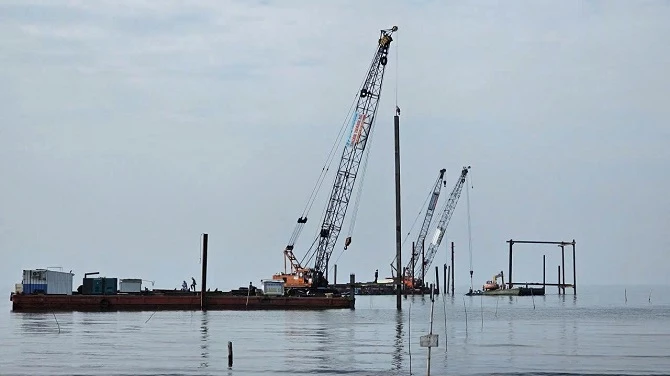 EVNSPC thi công thần tốc tuyến đường dây trên không, khắc phục sự cố cáp ngầm cấp điện cho đặc khu Phú Quốc 