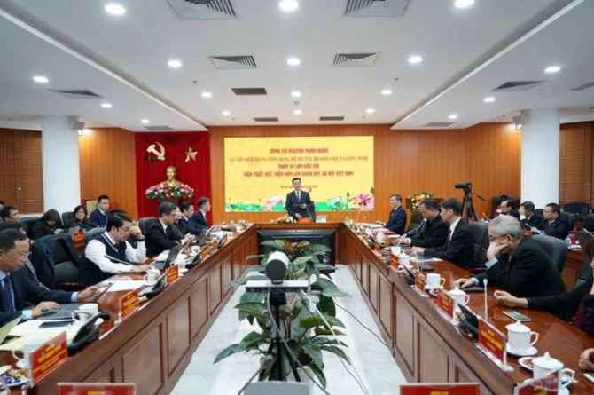 Bộ trưởng Nguyễn Mạnh Hùng tại buổi làm việc. Ảnh: Trung tâm Truyền thông KH&CN. Bộ trưởng Nguyễn Mạnh Hùng tại buổi làm việc. Ảnh: Trung tâm Truyền thông KH&CN.