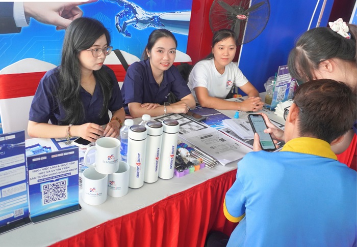 Boost4Best đồng hành hướng nghiệp, kết nối việc làm cho sinh viên