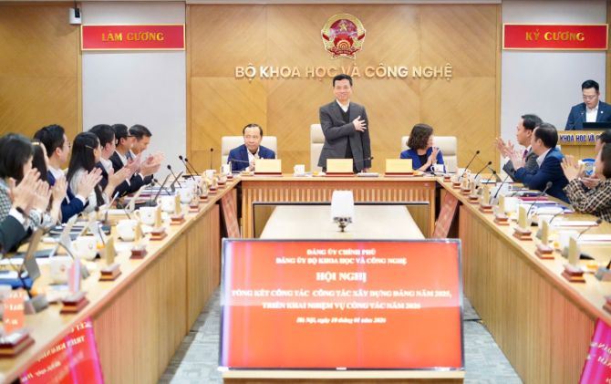 Bộ trưởng Nguyễn Mạnh Hùng: Thay đổi tư duy, cách làm là yếu tố quyết định thành công