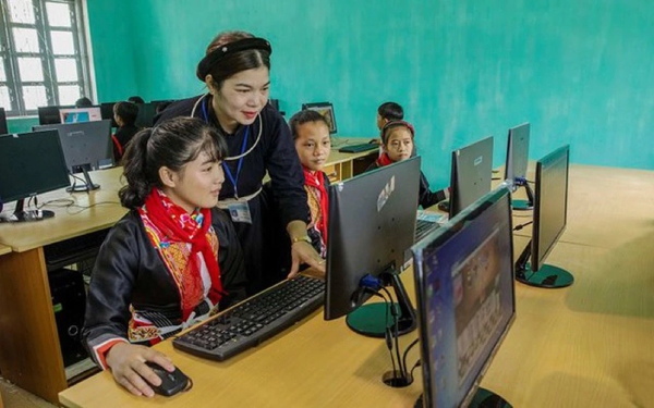 Giảm thiểu rủi ro của công nghệ số cho nhóm yếu thế