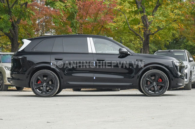 SUV hạng sang công suất công suất 309 mã lực, giá hơn 1,1 tỷ đồng