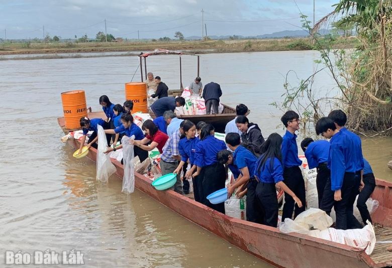 Đắk Lắk: Tạo sinh kế bền vững từ tái tạo nguồn lợi thủy sản