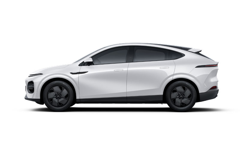 Xe gầm cao công suất 248 mã lực, nội thất sang chảnh, giá hơn 1 tỷ đồng