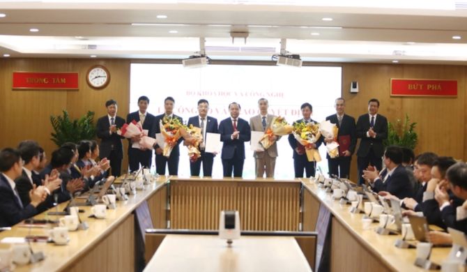 Bộ Khoa học và Công nghệ công bố nhiều quyết định quan trọng về công tác cán bộ