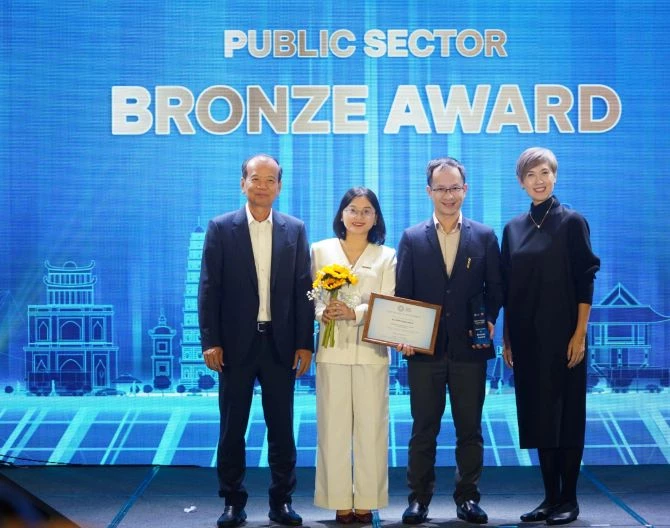 Đại diện Elcom nhận giải Đồng Giải thưởng Số ASEAN 2026.