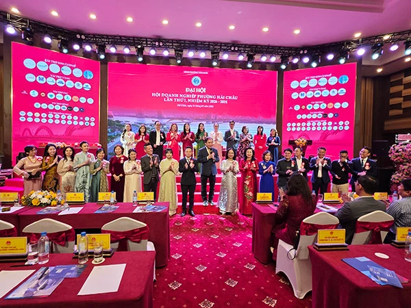 Ra mắt Ban chấp hành Hội Doanh nghiệp phường Hải Châu (TP Đà Nẵng) nhiệm kỳ 2026 - 2031.