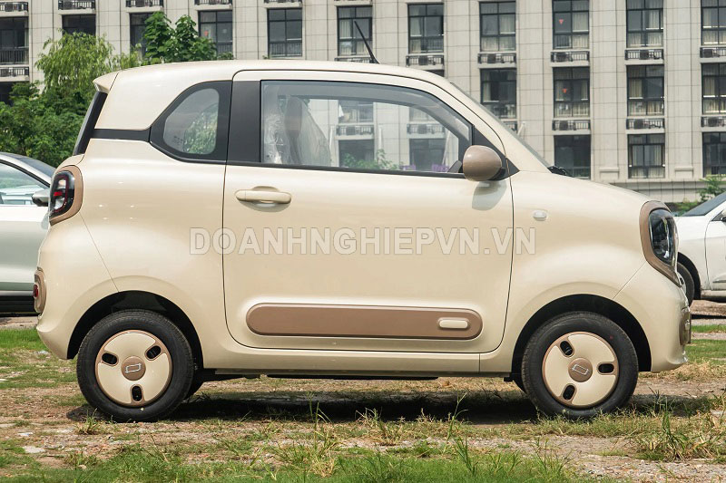 Xe điện mini gia hơn 170 triệu đồng có gì đáng chú ý?