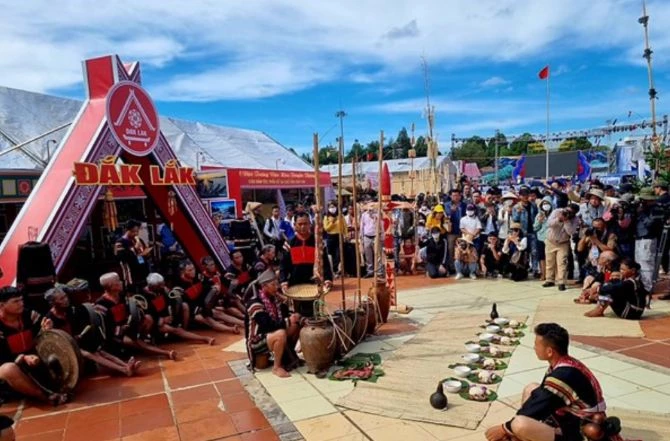 Đắk Lắk đã từng bước chuyển đổi số để đưa văn hóa Tây Nguyên tới với nhiều người dân hơn. Ảnh: Báo Văn hóa.