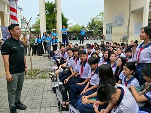 An Giang tăng cường bảo vệ an toàn học sinh trên không gian mạng